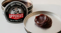 Uppercut Deluxe Pomade - närbild på textur