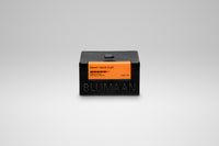 Blumaan Heavy Hold Clay - vooraanzicht pot met etiket 2.5oz 71g op grijs