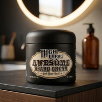 High Life Awesome Beard Cream - potje op wastafelblad voor verlichte spiegel